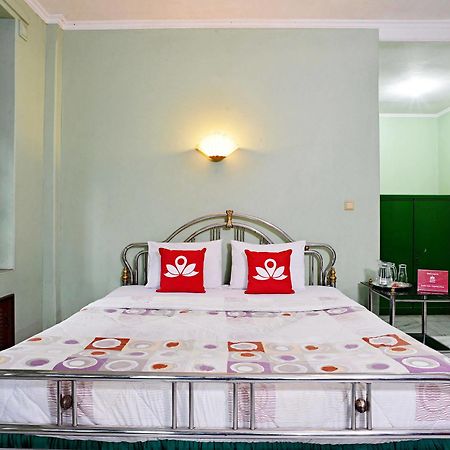 Zen Rooms Villa Duta Bogor Exterior photo