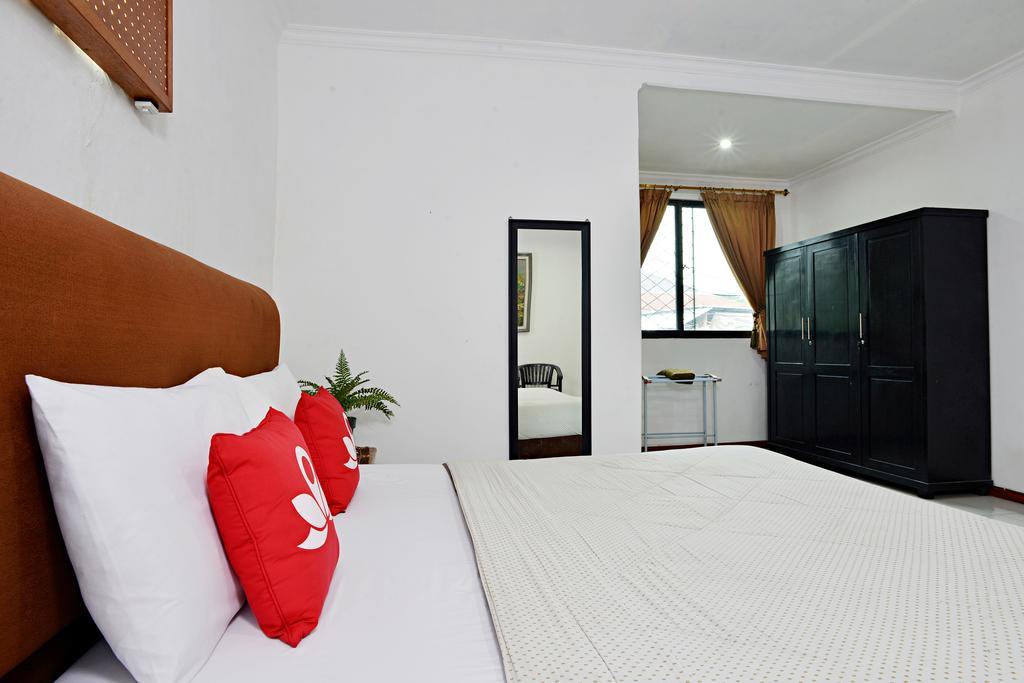 Zen Rooms Villa Duta Bogor Exterior photo