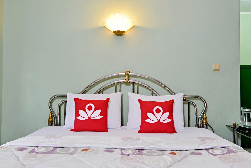 Zen Rooms Villa Duta Bogor Exterior photo