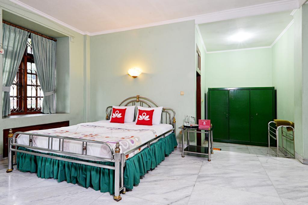 Zen Rooms Villa Duta Bogor Exterior photo