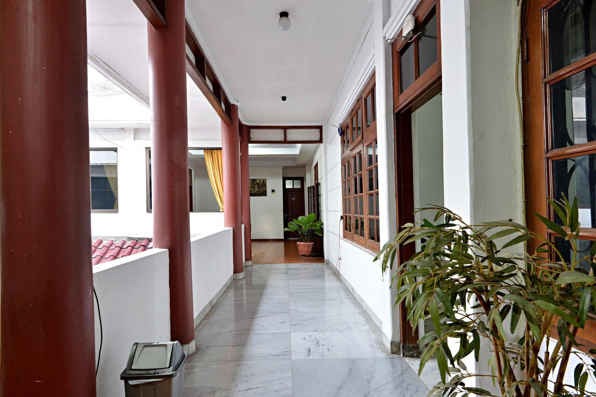 Zen Rooms Villa Duta Bogor Exterior photo